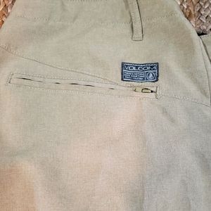 Volcom golf shorts size 38